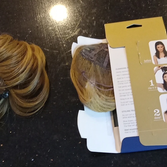 Two Pieces Of Dancing With The Stars Hair Collection - Picture 5 of 6